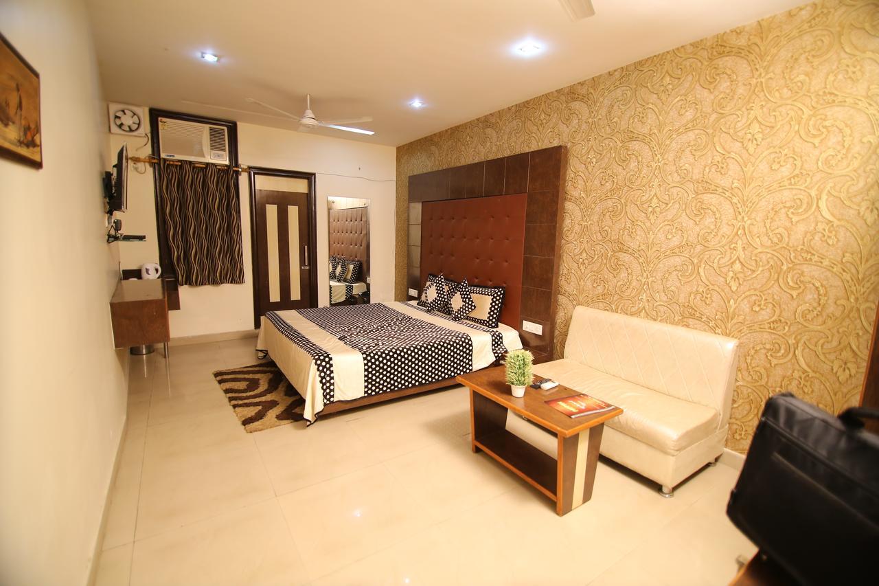 Hotel Pappan Plaza Palwal Exterior photo