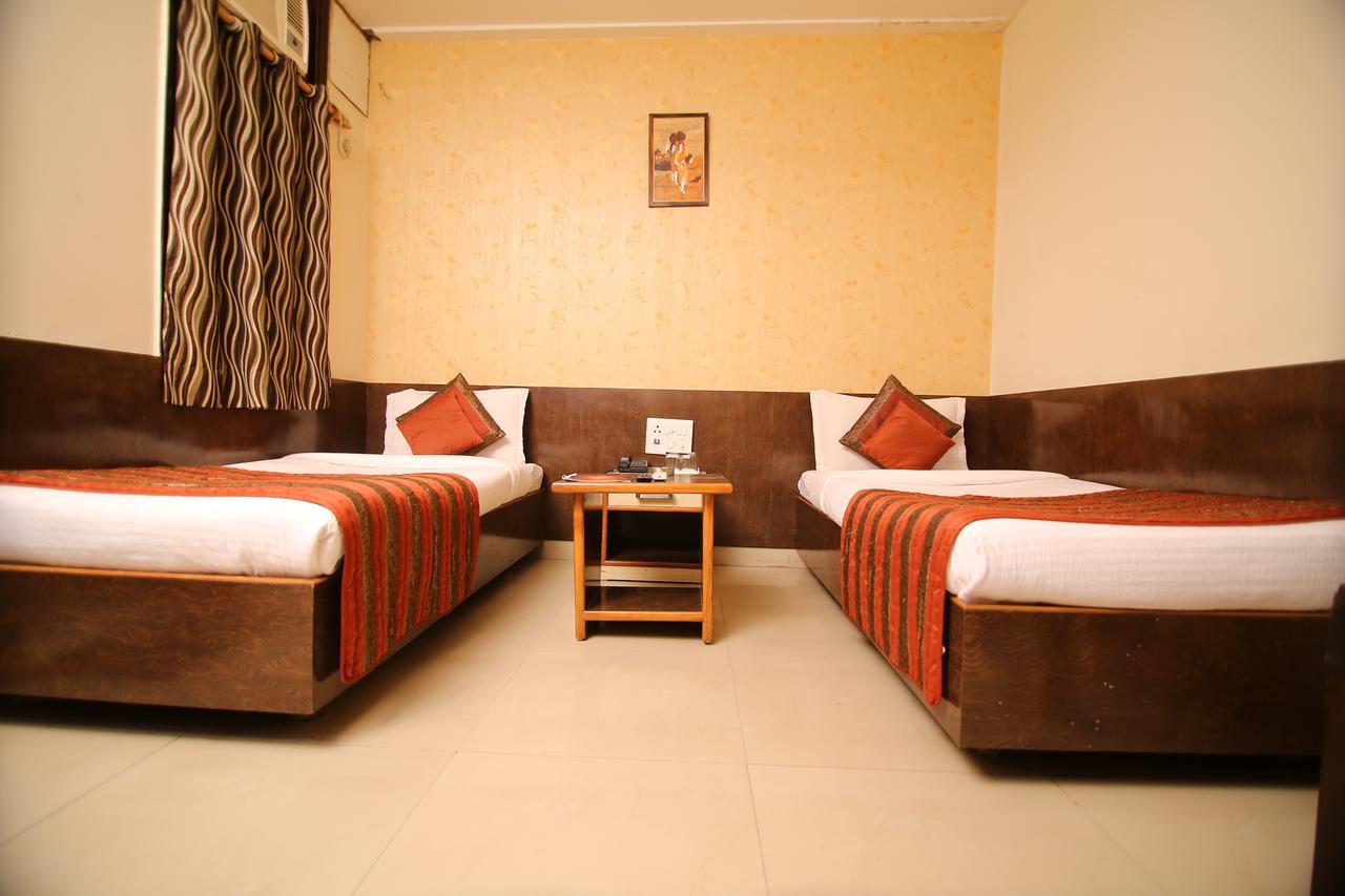Hotel Pappan Plaza Palwal Exterior photo